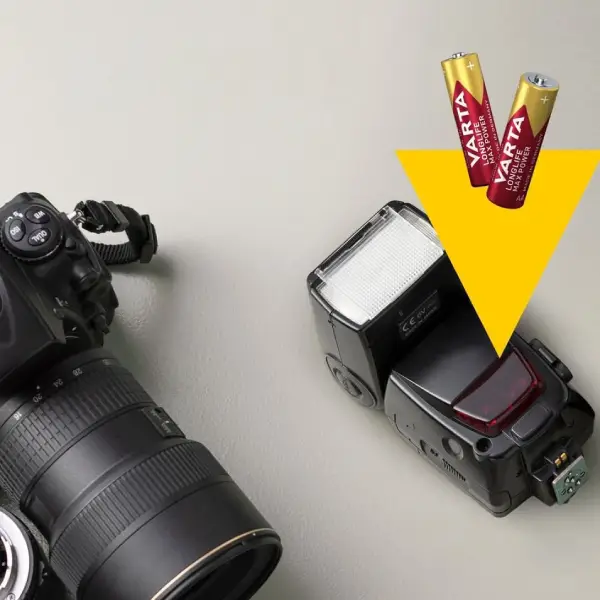 به کار بردن باتری قلمی آلکالاین وارتا Longlife Max Power برای دوربین